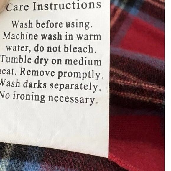 Set of 2 Vermont Country Store King Pillowcases Red Tartan Plaid Flannel - Picture 5 of 6